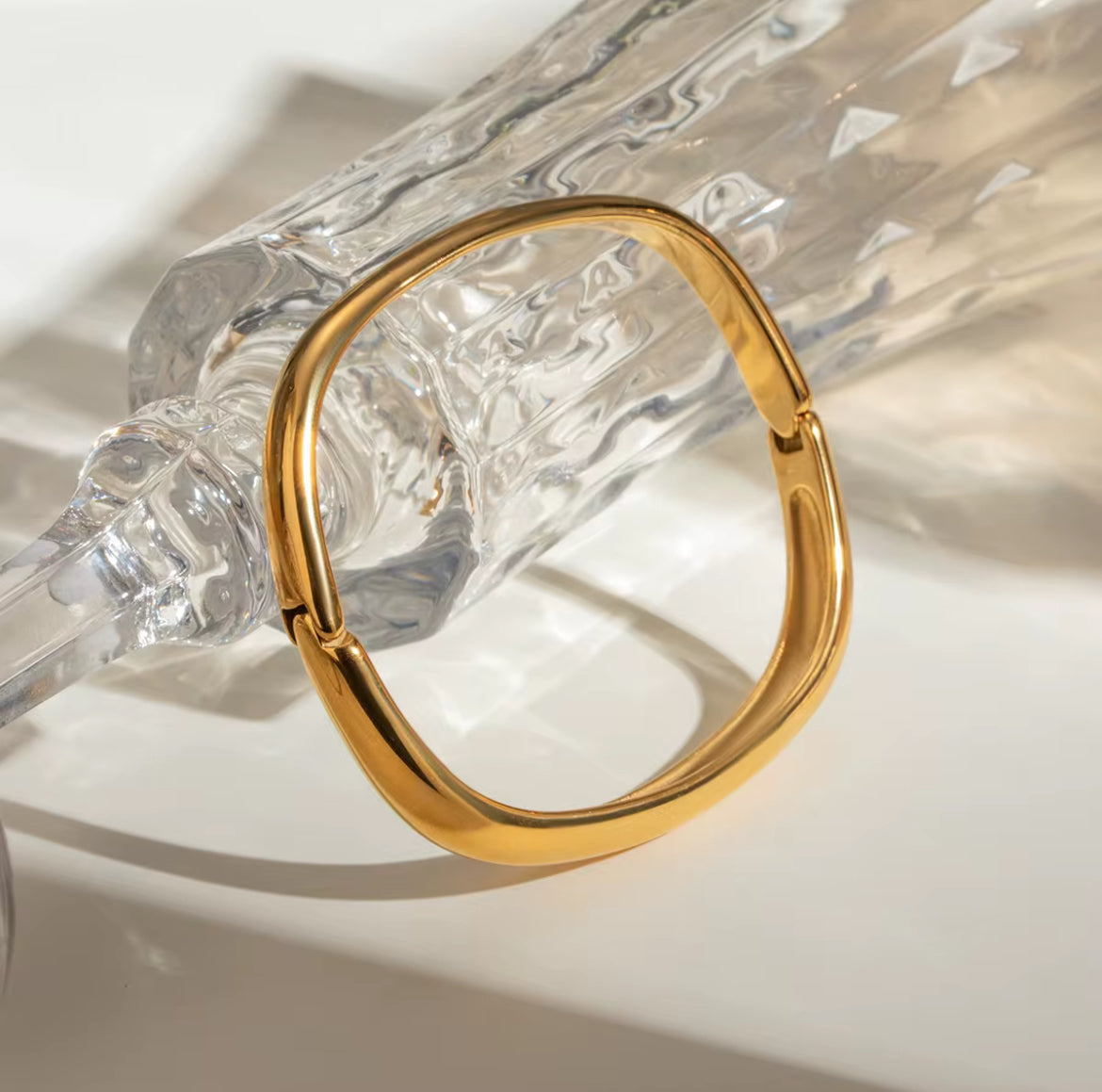 Stainless steel, 18K Gold Plated Buckle Bracelet