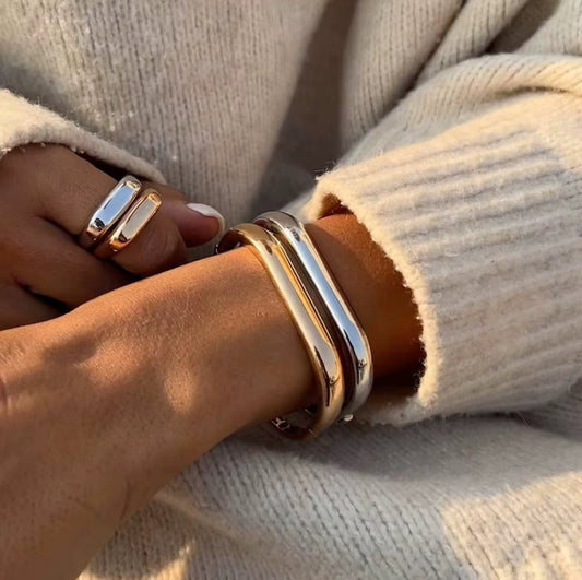 Stainless steel, 18K Gold Plated Buckle Bracelet